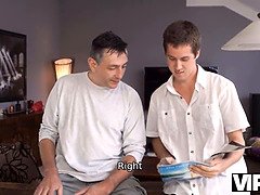 Блондинки, Застукали, Чешки, Папочка, Хд, Лизание, Киски, Бритые