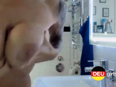 Morena, Europeo, Alemán, Pezones, Ducha