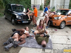 Grosse bite, Gros seins, En levrette, Hd, Orgasme, Orgie, Fête, Tatouage