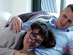 Sucer une bite, Rondelette, Fille, Famille, Tabou, Adolescente