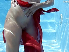 お尻, デカ尻, デカパイ, 彼女, 公共, 喫煙, オッパイの, 水中