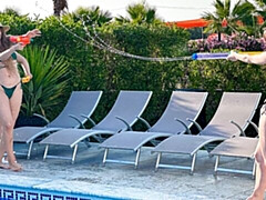 18 años, Culo grande, Tetas grandes, Consolador, Madres para coger, Flaco, Adolescente, Juguetes