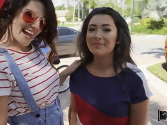 18 летние, Большой член, Брюнетки, Лизание, Вечеринка, От первого лица, Втроем