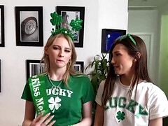 Rubia, Mamada, Morena, Bailar, Polla, Sexo duro, Orgía, Falda