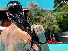 Gros cul, Fille latino, De plein air, Public, Chatte, Adolescente, Serré, Nénés