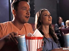 Pijpbeurt, Schattig, Hondjeshouding, Handbeurt, Natuurlijke tieten, Openbaar, Tiener, Tieten likken