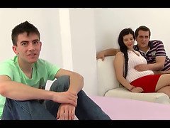Tetas grandes, Corridas, Marido, Latina, Hombre hombre mujer, Coño, Afeitado, Esposa