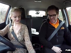 Gros seins, Blonde, Sucer une bite, Plantureuse, Voiture, Queue, Hard, Mère que j'aimerais baiser