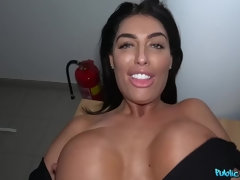 Enthousiasteling, Grote mammen, Bedriegen, Stel, Sperma, Masturbatie, Openbaar, Bekijker