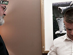 18, 舐める尻, 服従, フェティッシュ, ゲイ, 熟年, オフィス, ガリガリ