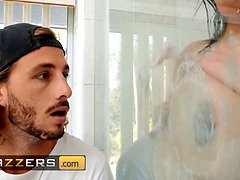 デカパイ, フェラチオ, 顔射, 異人種間, なめる, 天然, 自然山雀, オマンコ
