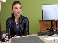 Brunette brune, Femme couguar, Léchez, Mère que j'aimerais baiser, Maman, Seins naturels, Belle mère, Adolescente