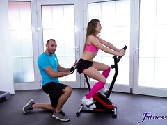 Mamada, Consolador, Gimnasio, Hd, Lamidas, Coño, Nalgadas, Tetas