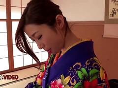 Ayumi Shinoda Sizzles with Inviting Kimono Fellate Job Spectacle Live On-Webcam