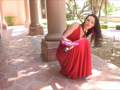 Anal, Vestido, Tacones, Masturbación, Orgasmo, Público, Solo, Chorro