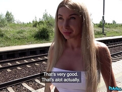 Любители, Жопа, Блондинки, Брюнетки, Семяизвержение, Европейки, На природе, На публике