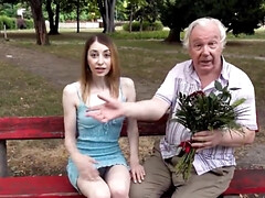 18 jaar, Blond, Pijpbeurt, Man die toekijkt, Europees, Mager, Zuigen, Tiener