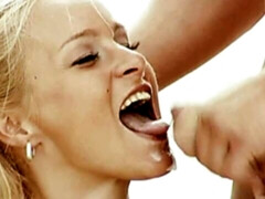 Strand, Grote lul, Blond, Hondjeshouding, Dubbele penetratie, Sperma in gezicht, Man man vrouw, Kut duiken