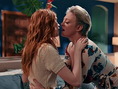 Blond, Dominante vrouw, Fetisj, Lesbisch, Roodharige vrouw, Sportoefening, Tiener, Tieten likken