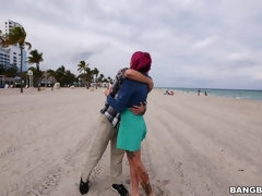 Grote mammen, Pijpbeurt, Rondborstig, Sperma in mond, Hondjeshouding, Hardcore, Hd, Tatoeage