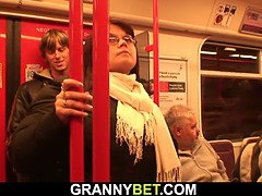 Gros seins, Brunette brune, Femme couguar, Mature, Mère que j'aimerais baiser, Chatte, Réalité, Belle mère