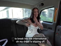 Gros seins, Brunette brune, Hard, Mature, Mère que j'aimerais baiser, Maman, Pov, Avaler