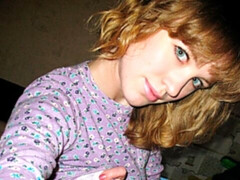 Leie, Fingern, Masturbation, Natürlichen titten, Höschen, Muschi, Solo, Entkleiden