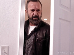 Спальня, Большие сиськи, Минет, Поцелуи, Киски, Мачеха, Тату, Сиськи