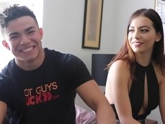 Любители, Красотки, Брюнетки, Член, Секс без цензуры, Натуральные сиськи, Бритые, Молоденькие