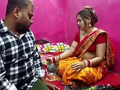 18 ans, Asiatique, Sucer une bite, Tir de sperme, Indienne, Embrassement, Suçant, Épouse