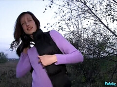 Culo, Engañando, Pareja, Estilo perrito, Pajear, Al aire libre, Pov, Público