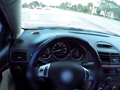 Sucer une bite, Brunette brune, Voiture, En gros plan de très près, Hard, Fille latino, Argent, Public