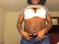 Schwarz, Schwarz, Masturbation, Spielzeuge