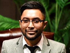 Anaal, Grote mammen, Pijpbeurt, Man die toekijkt, Jurk, Handbeurt, Hardcore, Roodharige vrouw