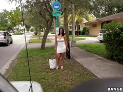 Brunette brune, Robe, Mère que j'aimerais baiser, Maman, De plein air, Public, Softcore