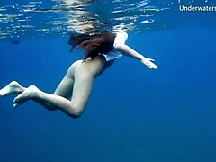 Tetas grandes, Fetiche, Al aire libre, Piscina, Público, Solo, Tetas, Bajo el agua