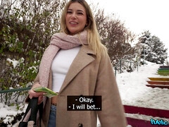 Blondine, Stiefel, Europäisch, Aufs gesicht abspritzen, Natürlichen titten, Im freien, Pov, Öffentlich