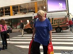 Grote kont, Grote mammen, Omie, Reusachtig, Rijpe lesbienne, Moeder, Realiteit, Tieten likken