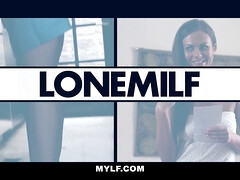 Gros seins, Femelle, Doigter, Orgasme, Chatte, Rasée, Nénés, Mouillée