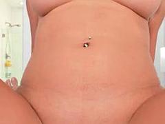 Grosse bite, Gros seins, Sucer une bite, Femme couguar, Éjaculation interne, Masturbation, Mère que j'aimerais baiser, Nénés