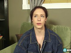 Anna, a kinky teen, gets naked and rubs her dripping wet pussy in yoga class