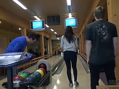 Blasen, Braunhaarige, Gehörnter ehemann, Hd, Lecken, Muschi, Realität, Jungendliche (18+)