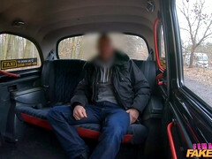 デカチン, デカパイ, イギリス人, 車, 顔射, 裸, ピアス, オッパイの