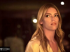 Leie, Grosser arsch, Schwarz, Blondine, Blasen, Hundestellung, Hardcore, Interrassisch