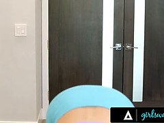 Hd, Küssen, Lesbisch, Lecken, Natürlichen titten, Realität, Rotschopf, Vibrator