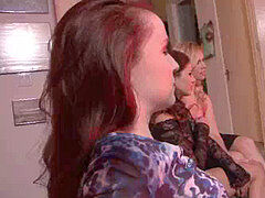 Asiatique, Noire, Brunette brune, Cuir, Lesbienne, Fête, Tatouage, Adolescente