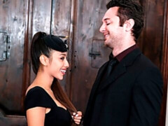 Cul, Sucer une bite, Brunette brune, Branlette thaïlandaise, Rasée, Dénudage, Adolescente