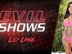 Gros cul, Béant, Lingerie, Masturbation, Mère que j'aimerais baiser, Solo, Tatouage, Jouets