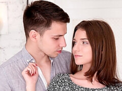 Arsch, Grosser schwanz, Blasen, Braunhaarige, Masturbation, Zierlich, Rasiert, Titten
