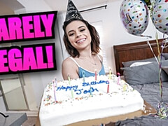 18 jaar, Pijpbeurt, Aangekleed, Condoom, Gezichtspunt, Ruw, Zusters, Tieten likken